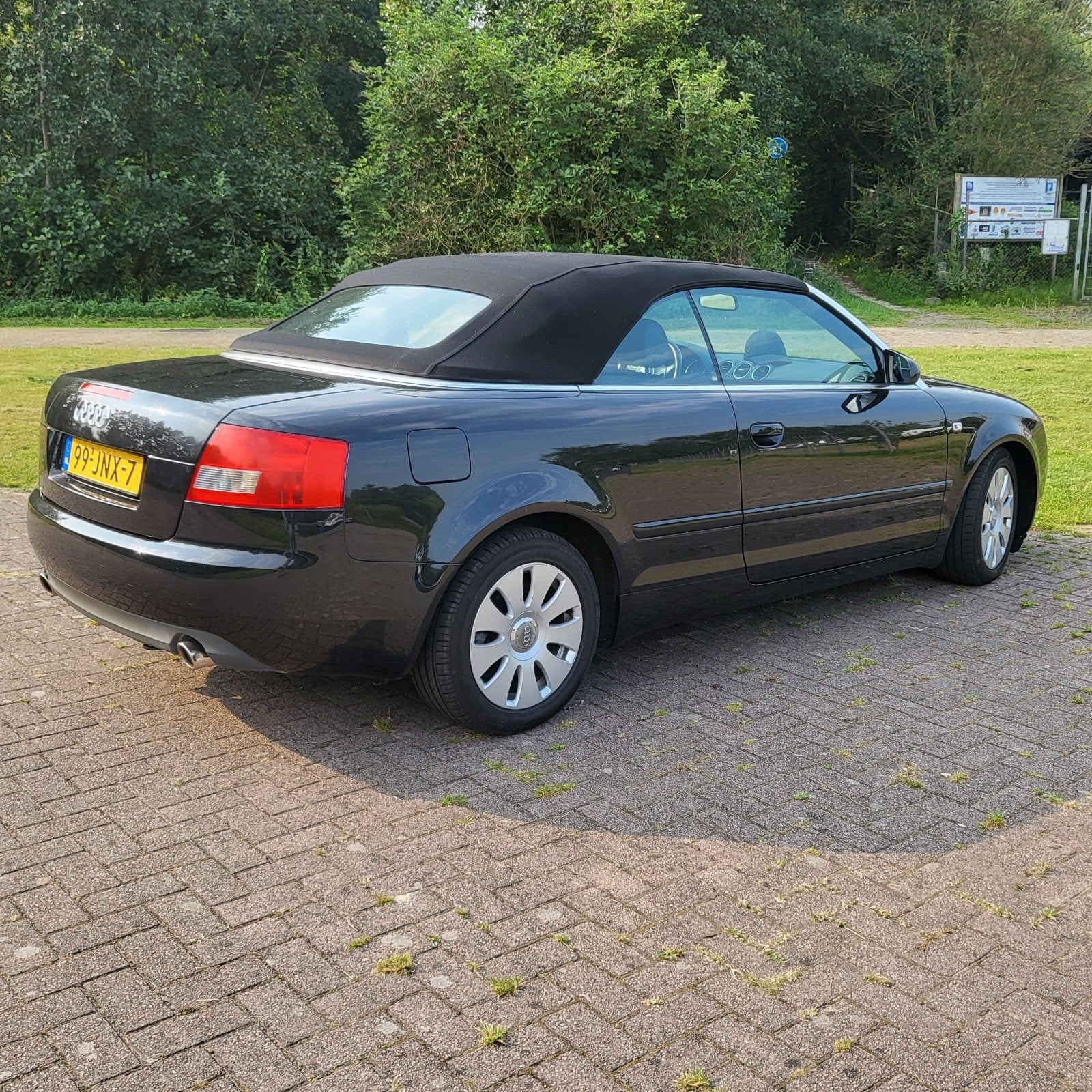 Audi A4 2004 Zwart, Automaat, Achterwielaandrijving, Zwart, Cabriolet