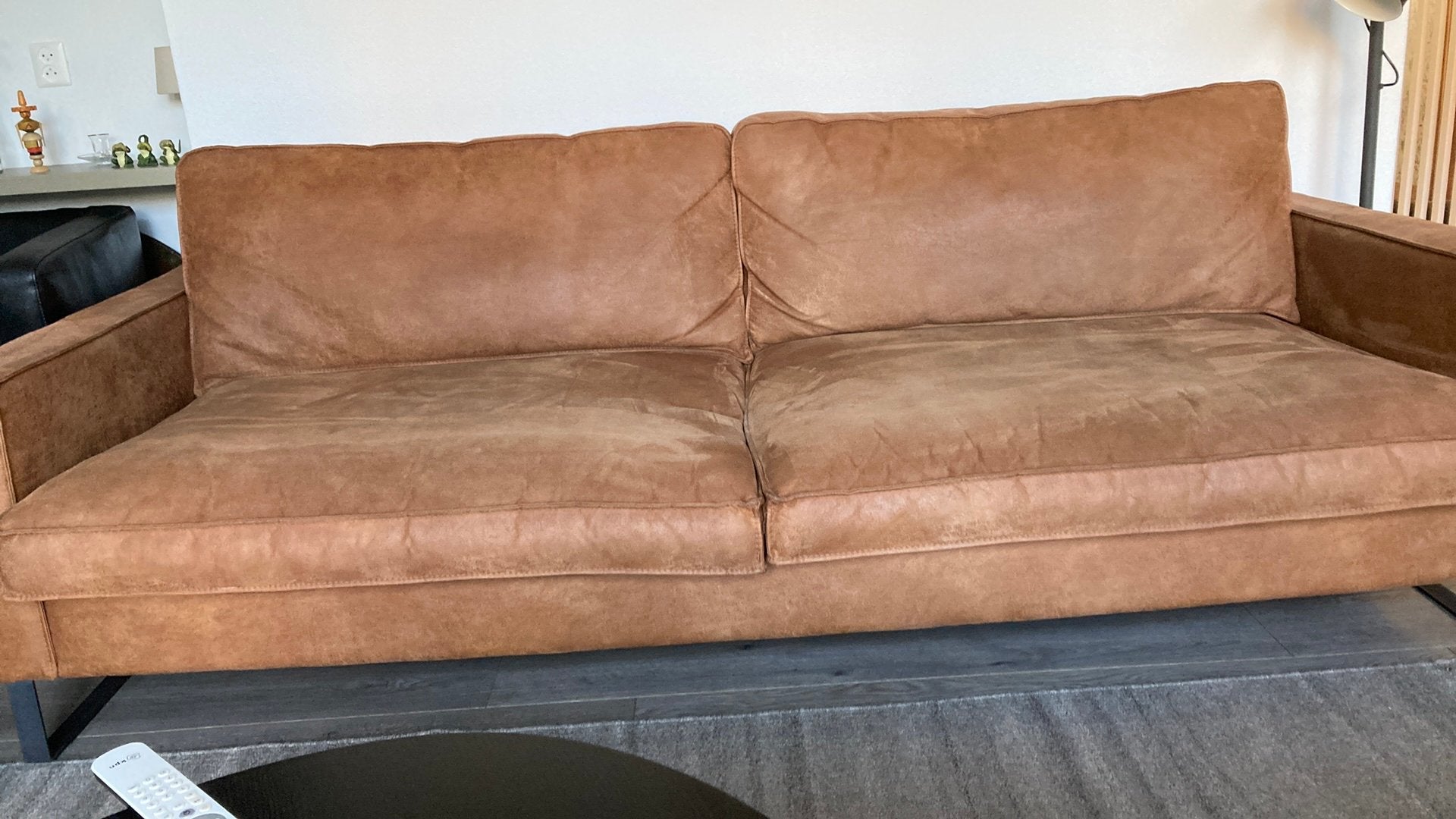 Ruime 3 zits bank van micro leer cognac kleur, Huis en Inrichting, Gebruikt, Ophalen of Verzenden, Rechte bank, Modern