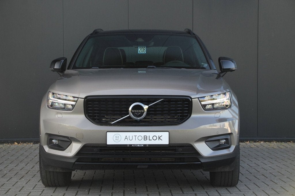 Volvo XC40 1.5 T4 Recharge R-Design | Stoelverwarming | Appl, Auto's, Volvo, Zwart, Origineel Nederlands, Bedrijf, Hybride Elektrisch/Benzine