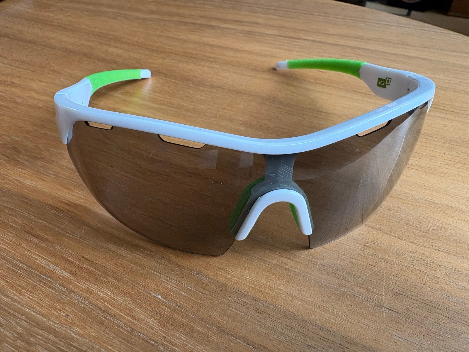 Siroko K3S Sport Zonnebril Wit/Groen, Sieraden, Tassen en Uiterlijk, Overige merken, Gebruikt, Zonnebril, Wit