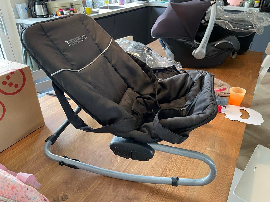 Titaniumbaby wipstoel - Comfortabel en veilig, Gebruikt, Wipstoel, Met gordel(s) of riempje(s), Ophalen