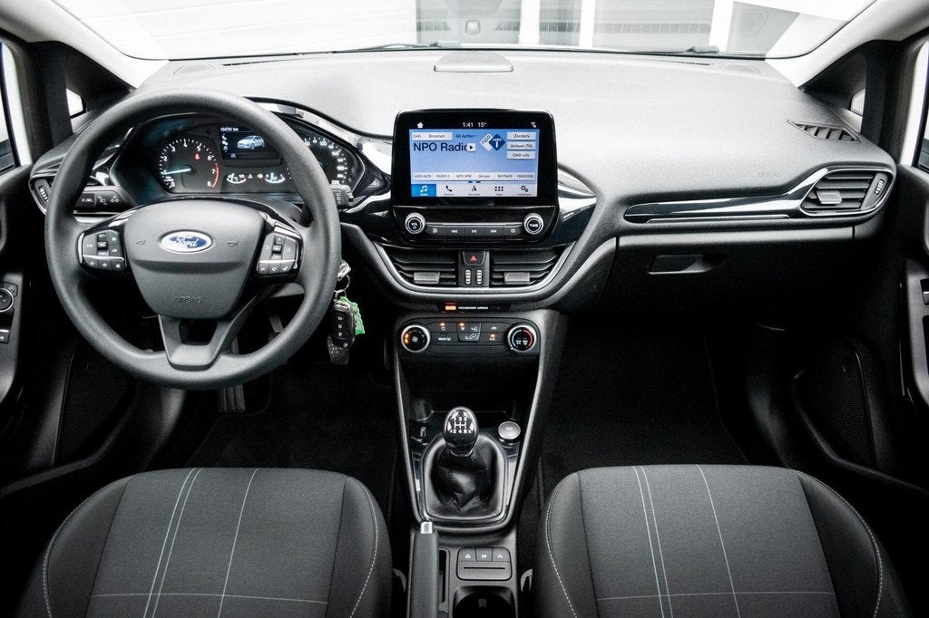 Ford Fiesta 1.1 Trend|1e EIGENAAR|CARPLAY|NAVI|CRUISE|PDC|LA, Voorwielaandrijving, Lichtsensor, Wit, Origineel Nederlands