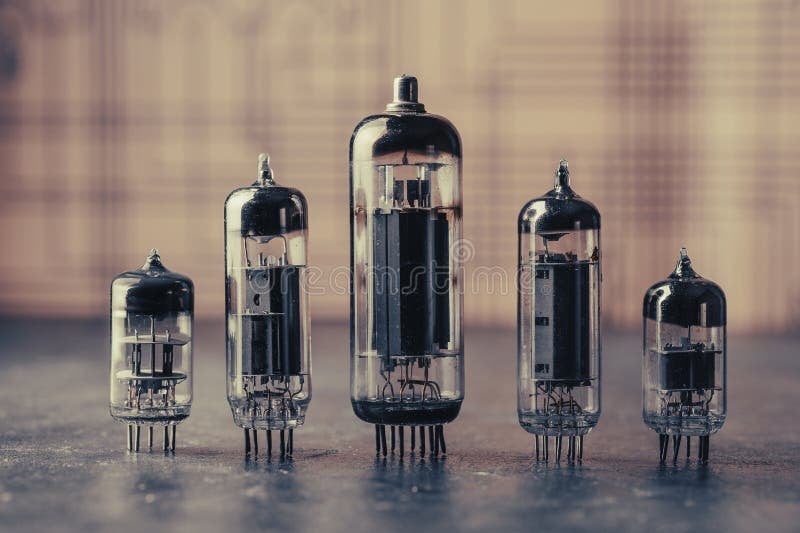 Vintage Radio- en TV-buizen (Lampen), Ophalen, Gebruikt, Overige merken