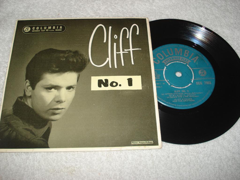 Cliff Richard   EP   Nr # 1    1959      Orgineel, Fotohoes, Ophalen of Verzenden, Zo goed als nieuw, Pop