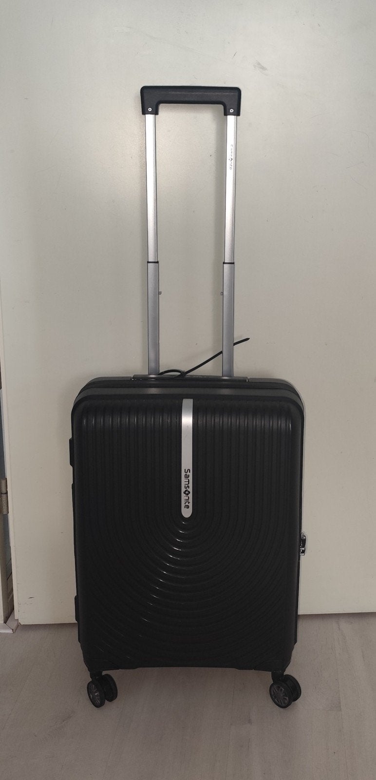 Trolley Samsonite 55x40x20 cm met Tsa-Slot en vier wielen, Wieltjes, 50 tot 60 cm, Hard kunststof, Ophalen of Verzenden