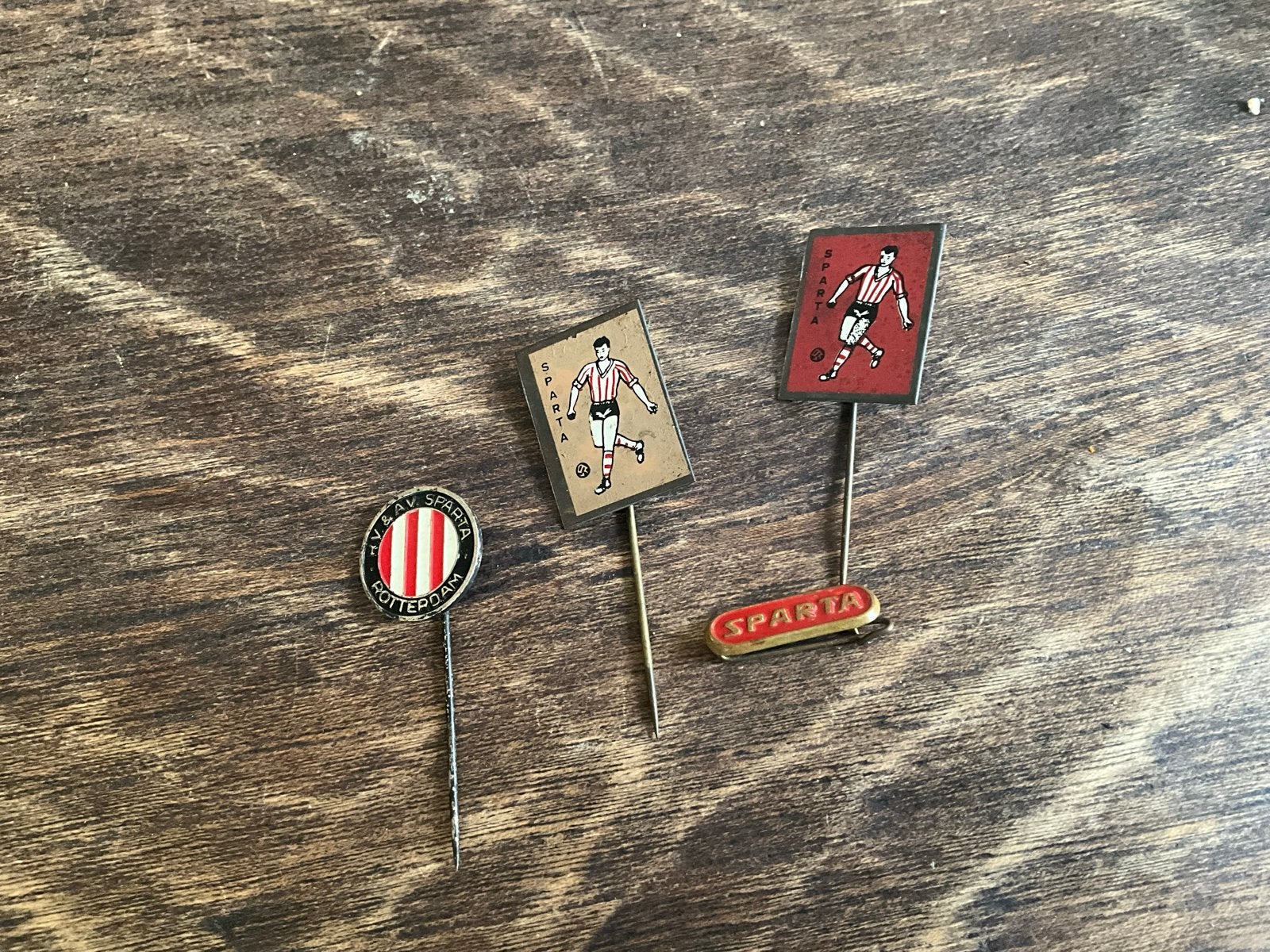 Vintage Sparta Rotterdam Speldjes - Voetbal Memorabilia, Ophalen of Verzenden, Gebruikt, Sport, Speldje of Pin
