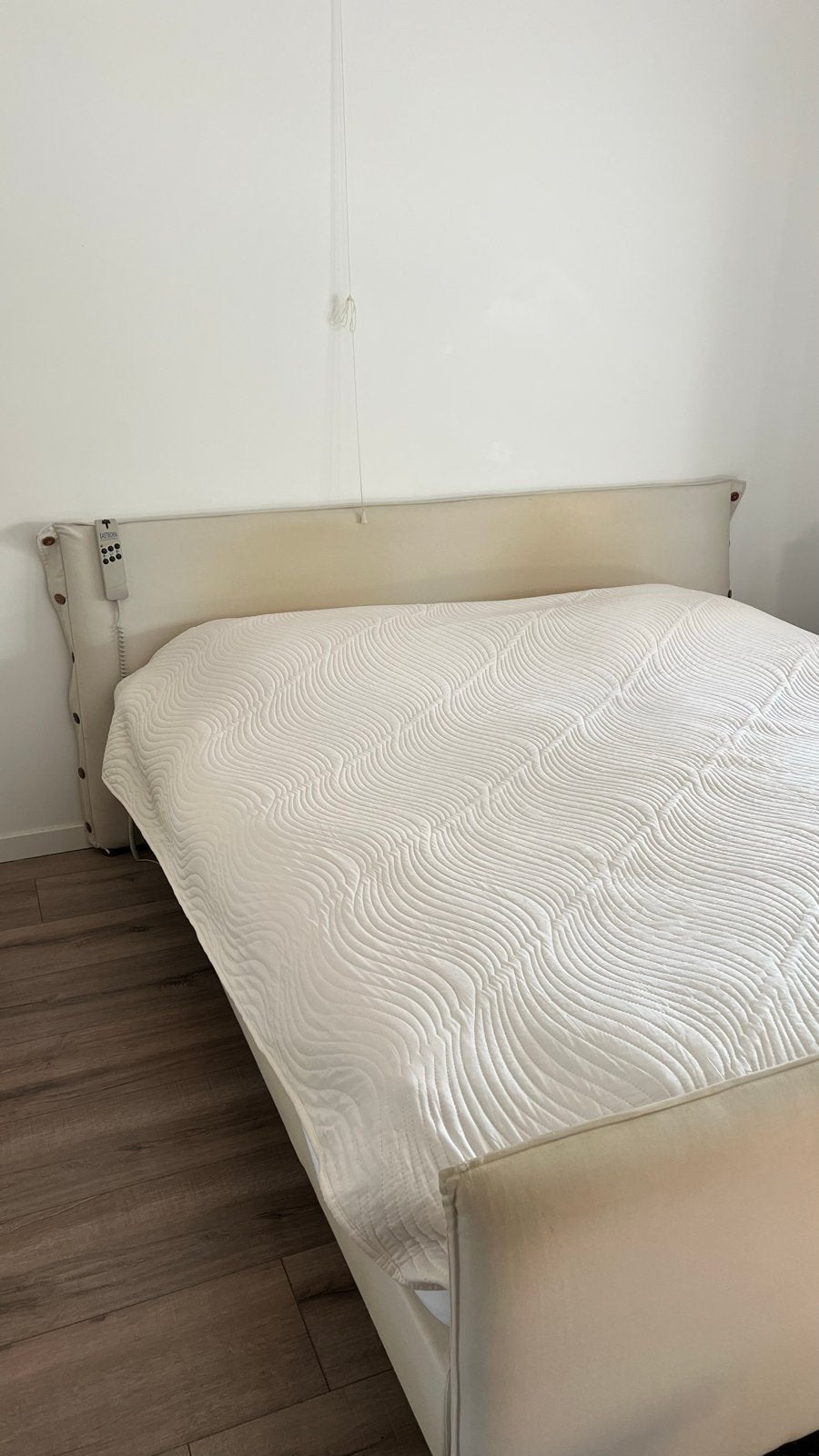 Tweepersoonsbed met verstelbare lattenbodem - Eastborn, Ophalen, Beige, Tweepersoons, 200 cm