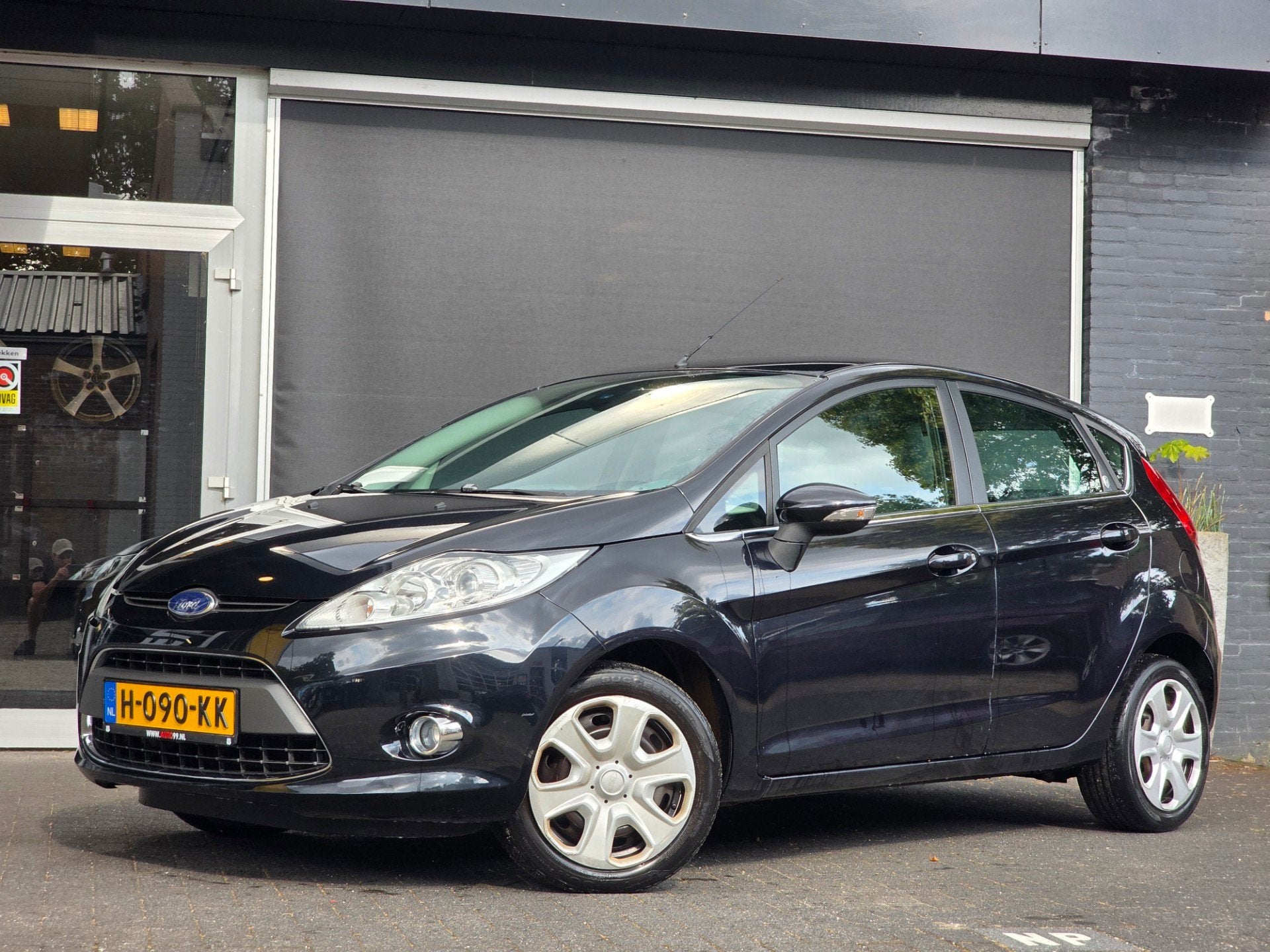 Ford Fiesta 1.4 Ghia / CLIMA /, Auto's, Voorwielaandrijving, Zwart, Bedrijf, Handgeschakeld