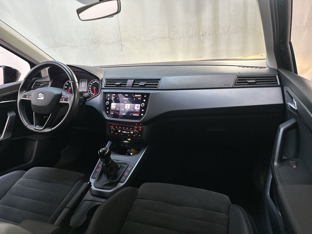 Seat Arona 1.0 TSI Style Business Intense Alcantara Stoelver, Auto's, Seat, Voorwielaandrijving, Gebruikt, 95 pk, Met garantie (alle)