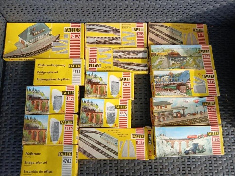 collectie Faller spoorbouw onderdelen OVP vintage, Hobby en Vrije tijd, Modelbouw | Auto's en Voertuigen, Zo goed als nieuw, Auto
