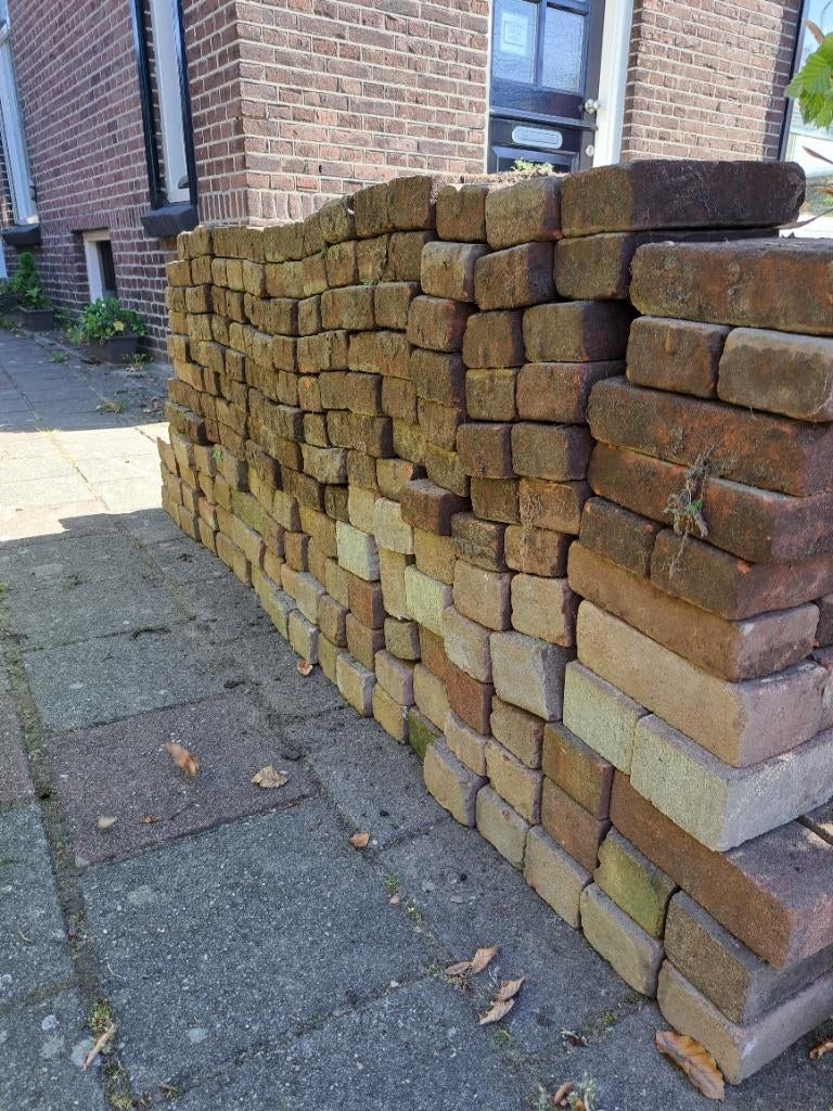 Rode gebakken straatklinkers, Tuin en Terras, Ophalen, Overige materialen, Gebruikt, Klinkers