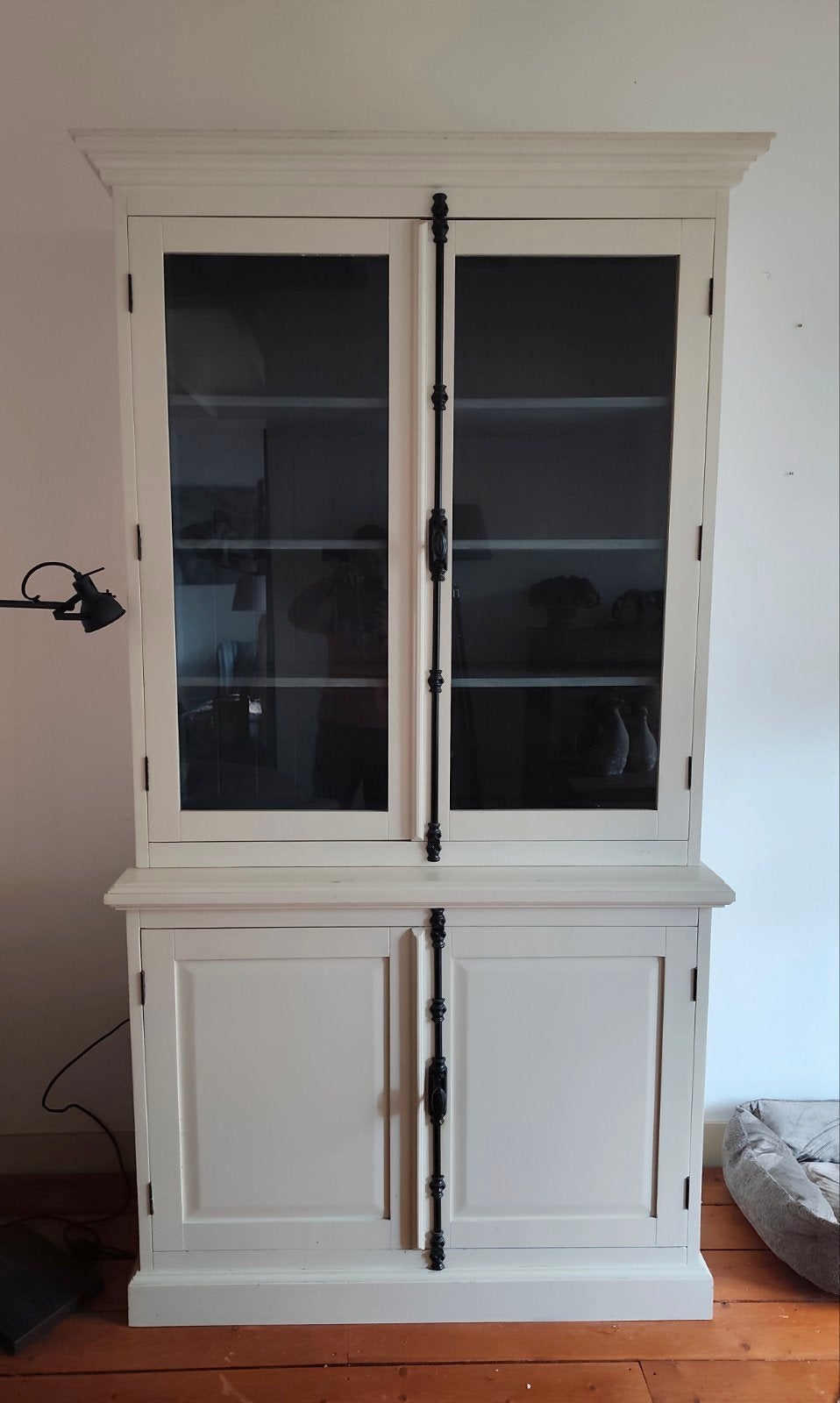 ⚜️ Landelijke buffet/vitrine kast met espagnolet sluiting