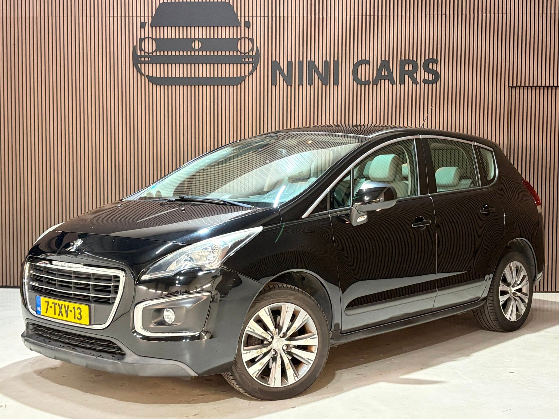 Peugeot 3008 1.6 THP Active pano trekhaak camera NAP, Voorwielaandrijving, Euro 5, Gebruikt, Beige