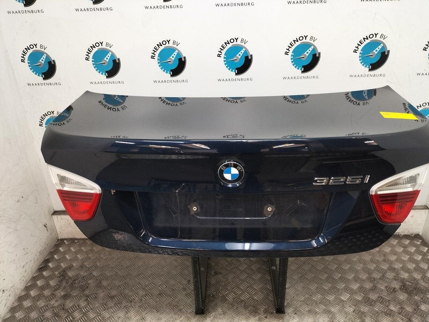 BMW 3 SERIES E90 325I  ACHTERKLEP 2006, Ophalen of Verzenden, Gebruikt, Stiba lid