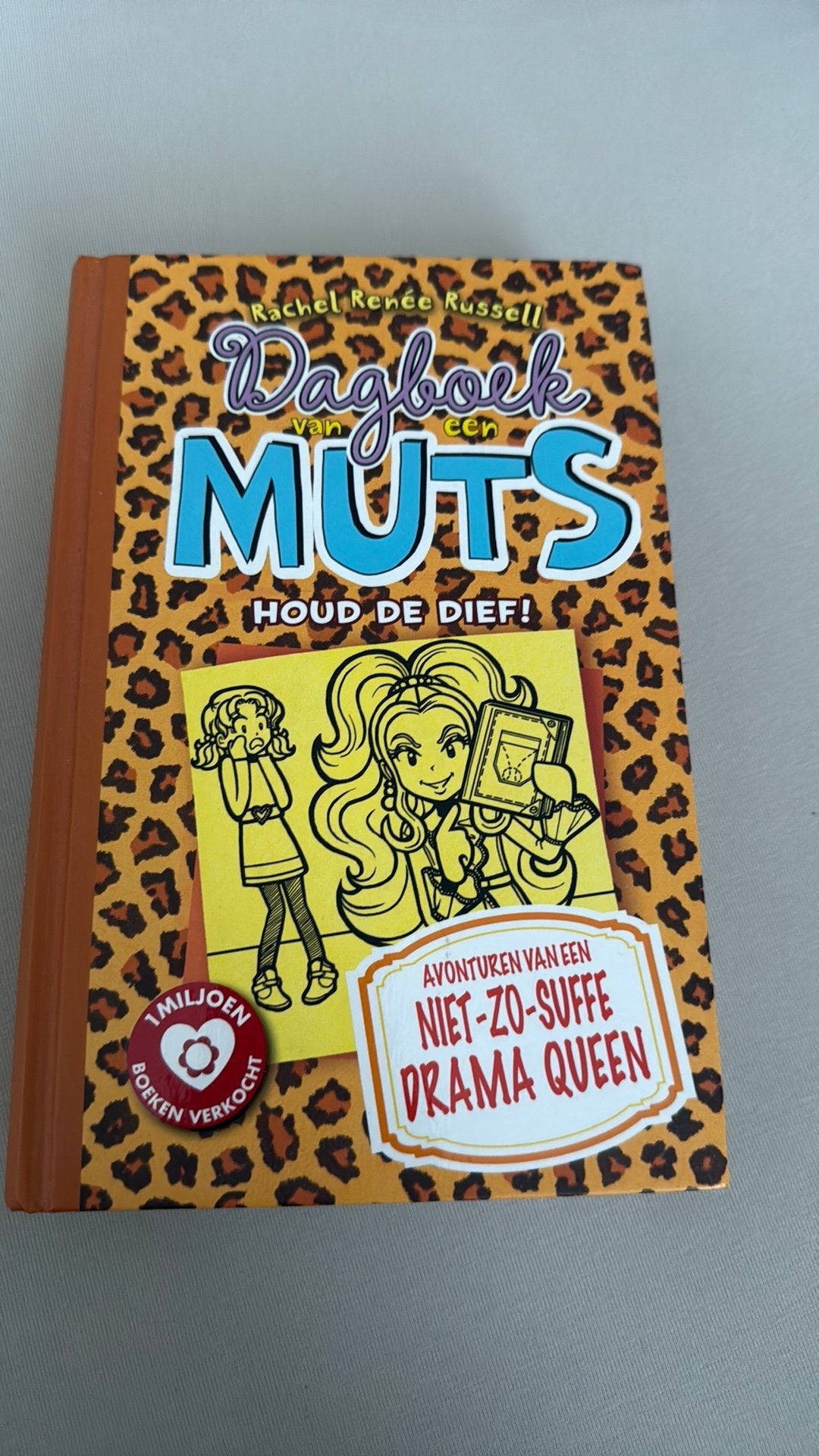 Dagboek van een muts - Houd de dief!, Ophalen of Verzenden, Zo goed als nieuw, Rachel Renée Russell