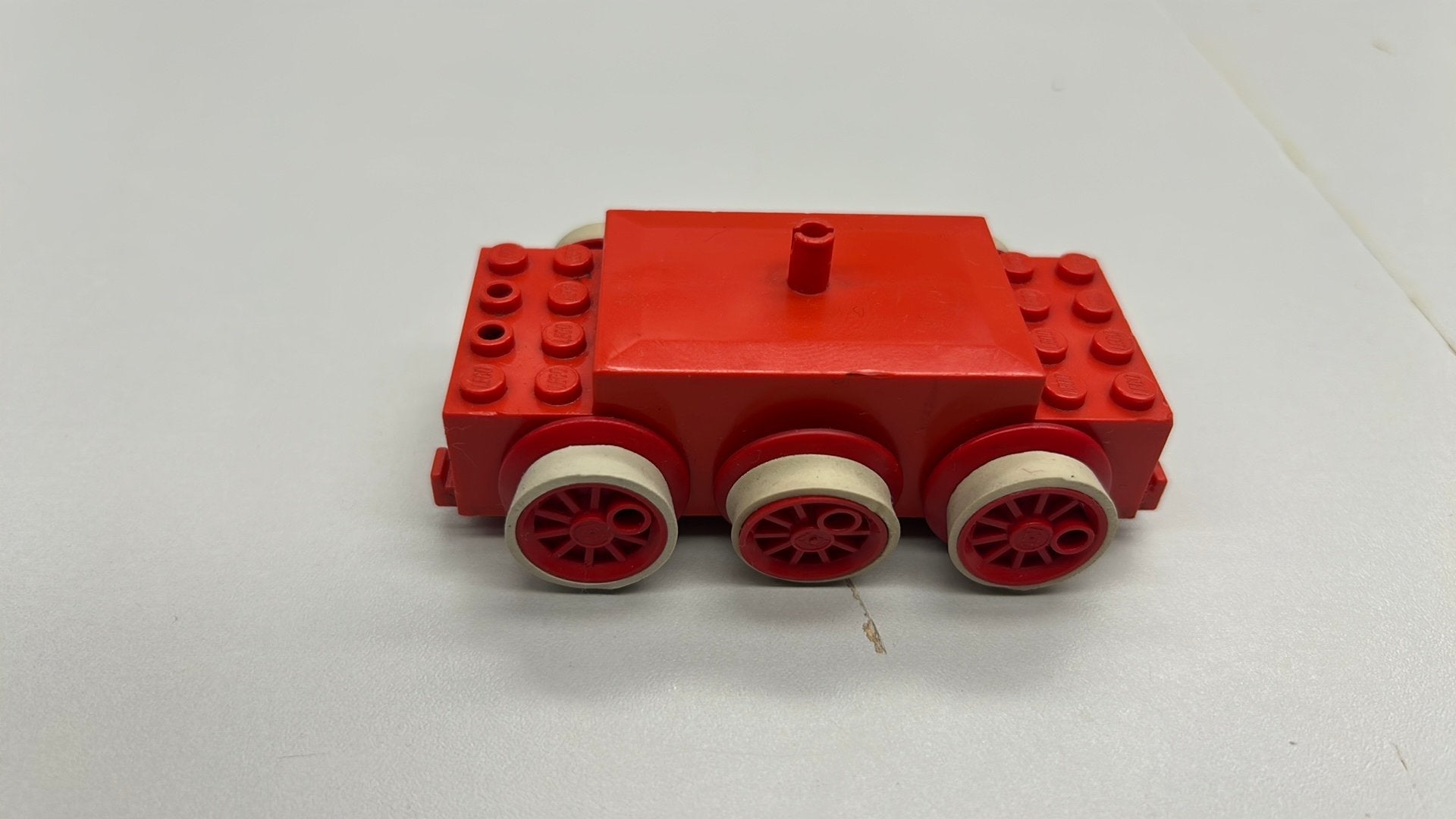 SB2962 Lego trein motor 12v rood 7865, Ophalen of Verzenden, Zo goed als nieuw