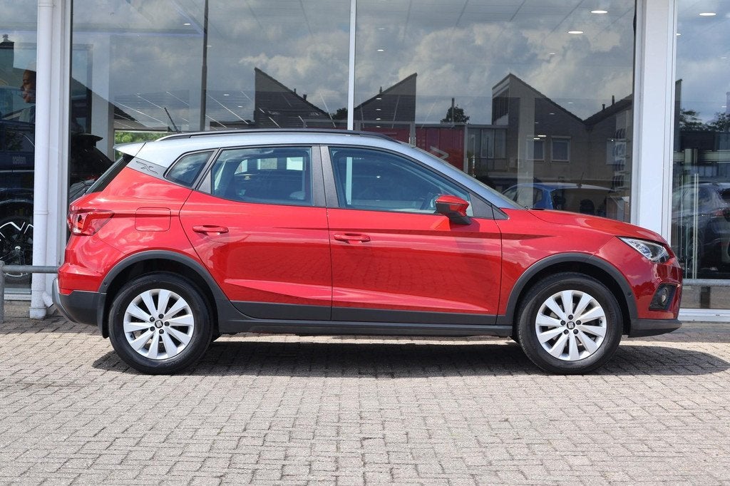 SEAT Arona 1.0 TSI 115pk DSG Xcellence Business Intense | Ca, 12 maanden, Stof, Gebruikt, 116 pk