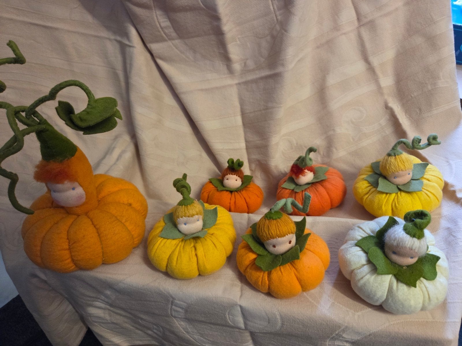 Voor de herfst seizoen tafel diverse pompoenpoppetjes.gebrui, Ophalen of Verzenden, Gebruikt, Figuurtje(s)