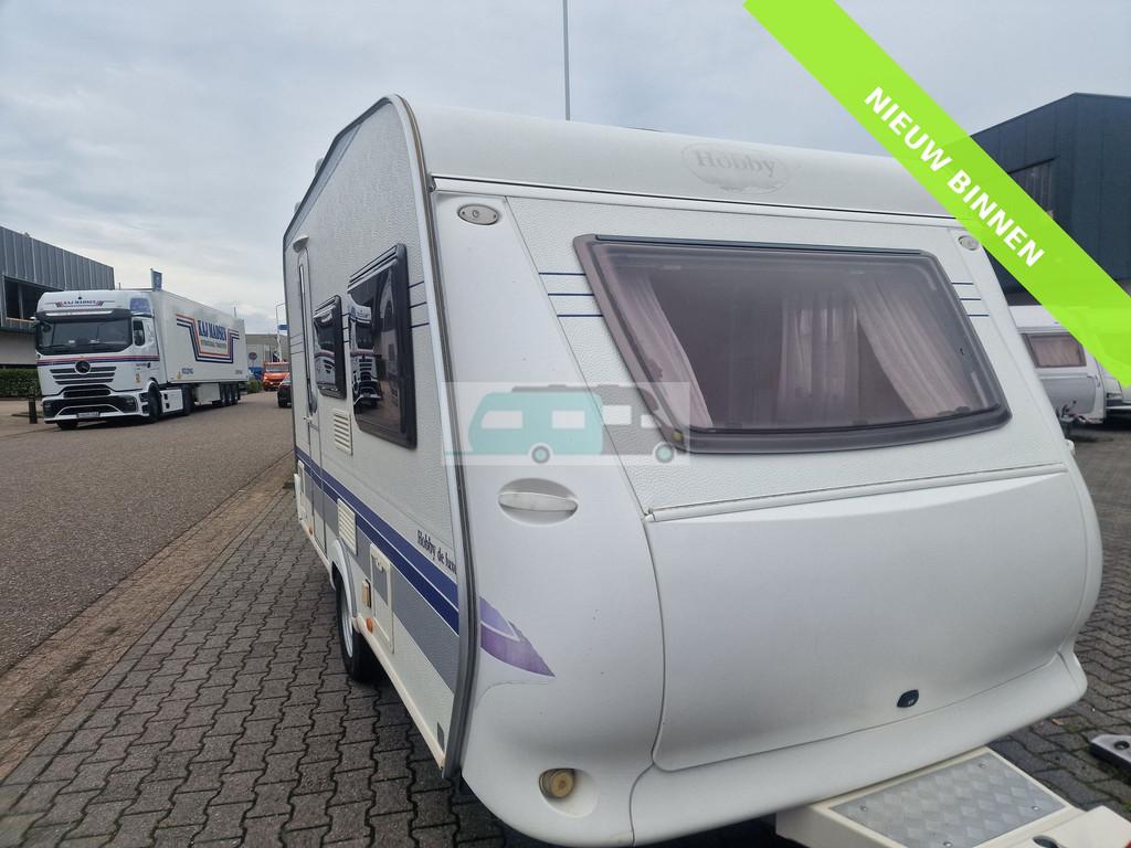 Hobby de luxe 400 Sf voortent (bj 2008), Caravans en Kamperen, Caravans, Hobby, Bedrijf, Schokbreker, 8 meter en meer