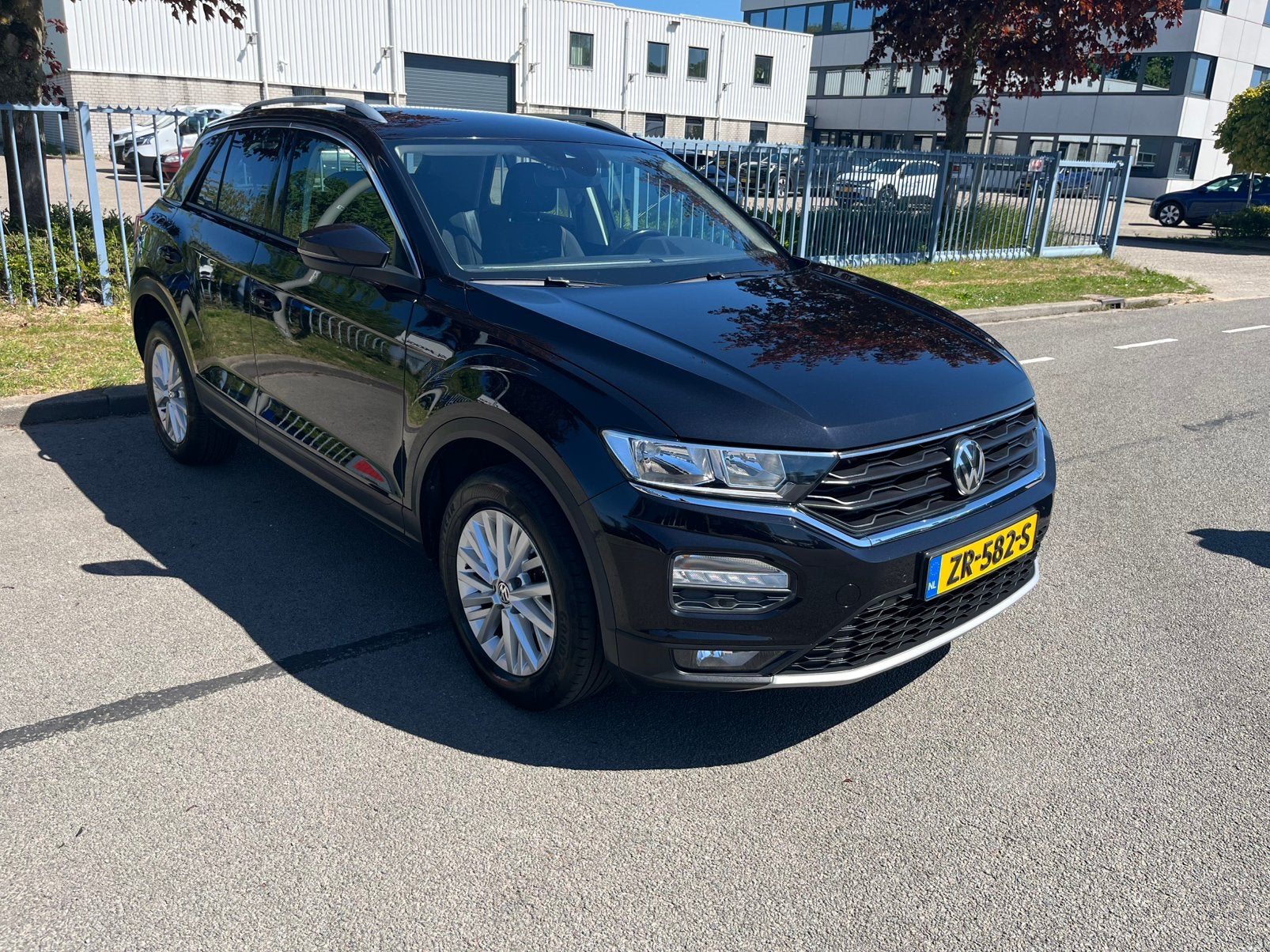 Volkswagen T-Roc 1.0 TSI 115pk 2019 Zwart, Auto's, Volkswagen, Voorwielaandrijving, Zwart, Origineel Nederlands, 115 pk