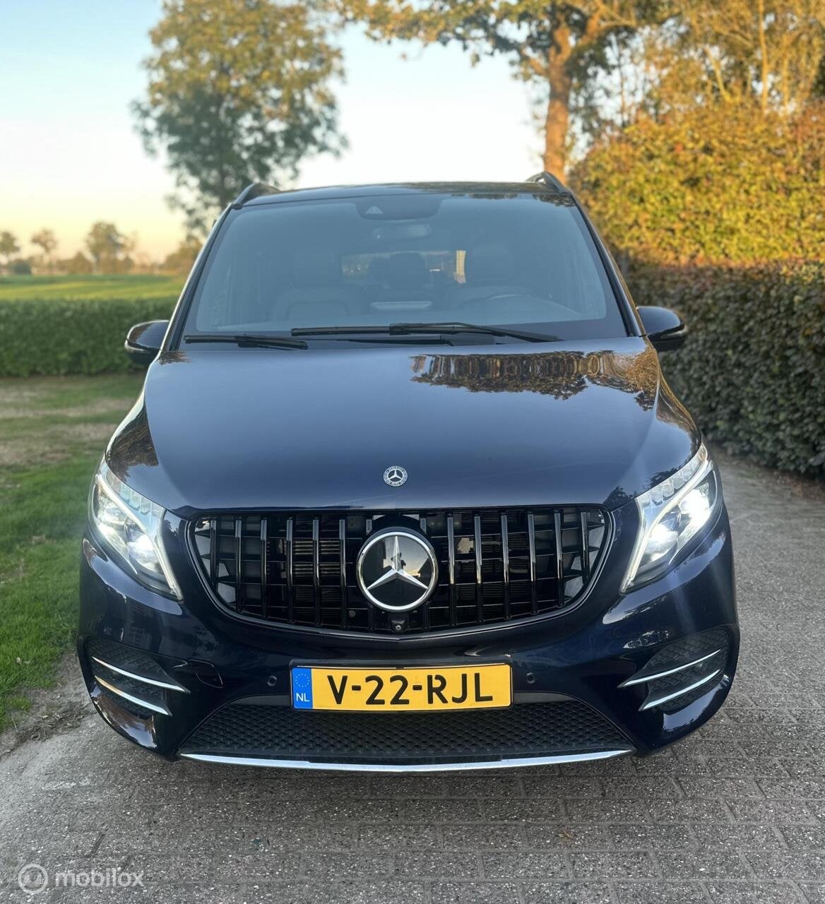 Foto 5 van Mercedes V-klasse 250d 4-MATIC PANO DC AMG Exclusive MARGE