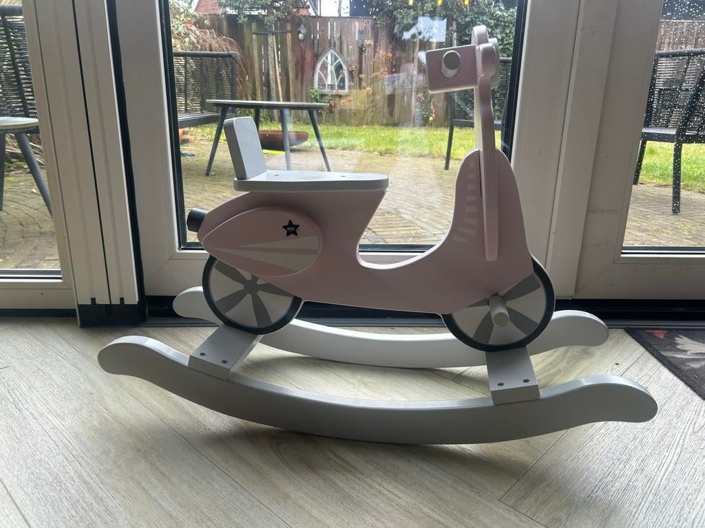 Roze houten hobbelscooter voor kinderen, Ophalen of Verzenden, Gebruikt, Meisje