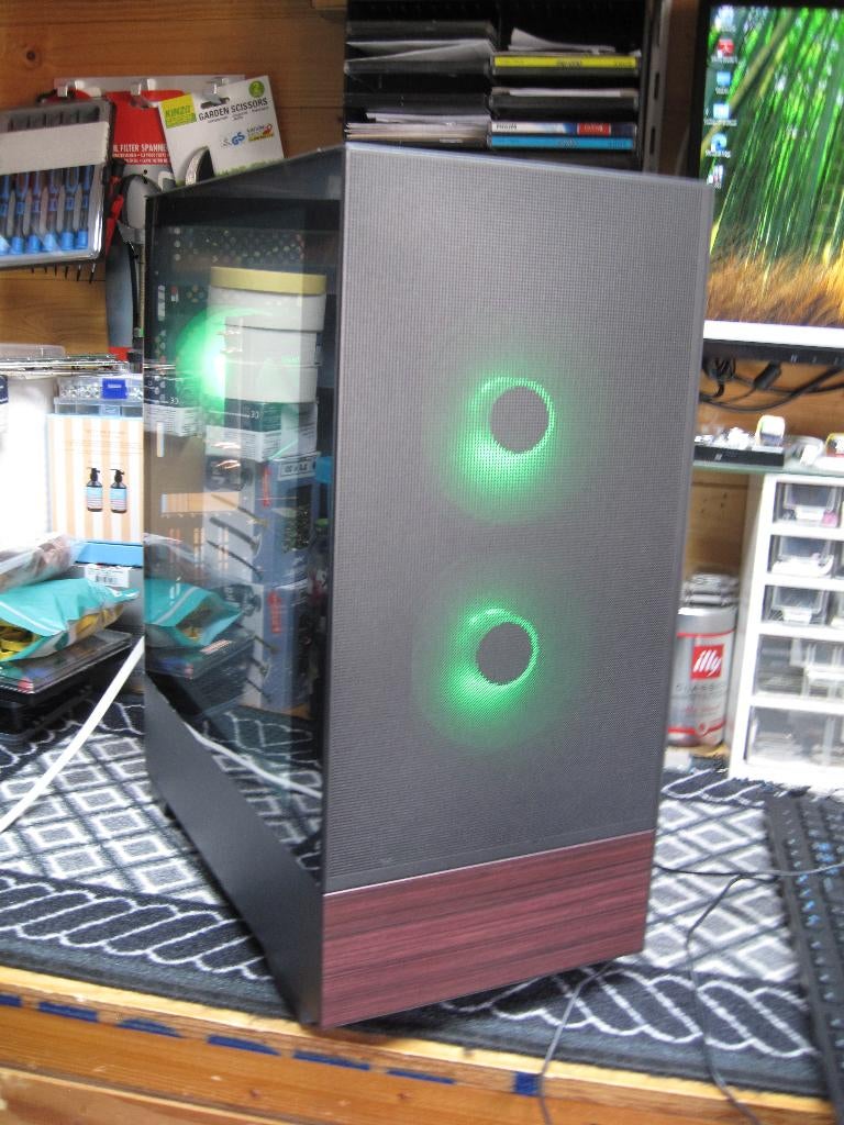 Game PC i7 7700k-4.2--GHZ-GTX 1070 8GB-1TB-256 SD-16GB, Ophalen, Virtual Reality, Zo goed als nieuw, HDD