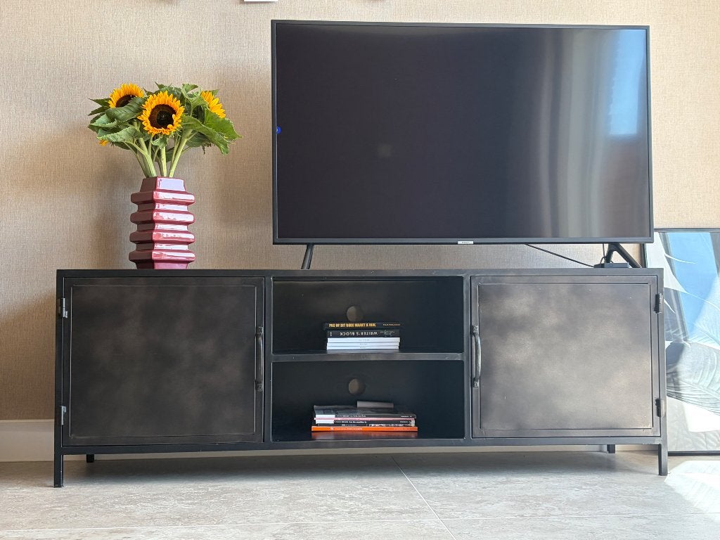 Zwart stalen tv meubel, Ophalen, Overige materialen, Gebruikt, 150 tot 200 cm