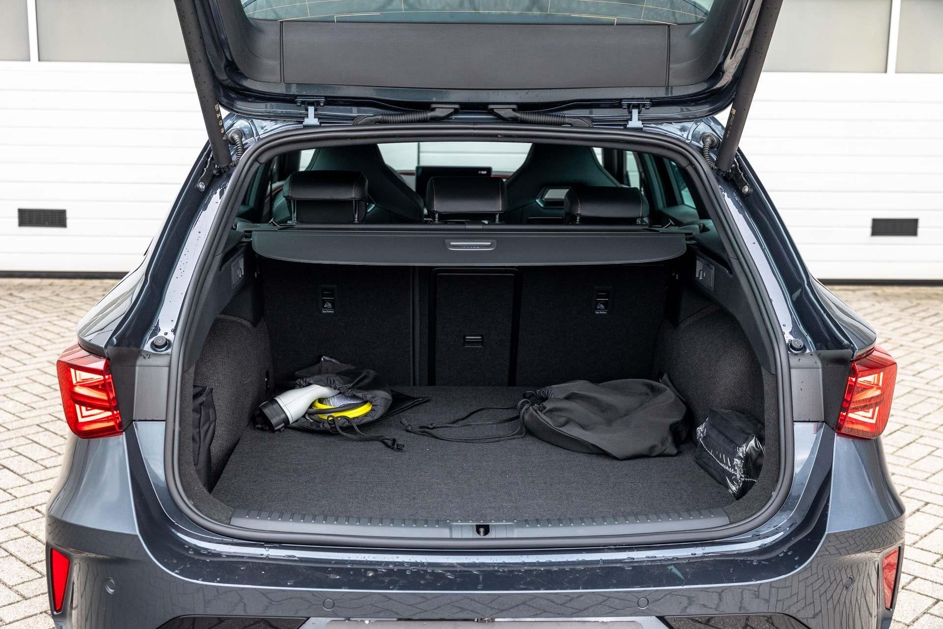 Foto 16 van CUPRA Leon Sportstourer 1.5 TSI e-Hybrid 272pk VZ Performanc
