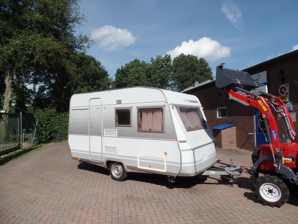Dethleffs 390 TK New Line Standaard zit/Kast klap stapelbed, Overige typen, Standaardzit, Bedrijf, 750 - 1000 kg