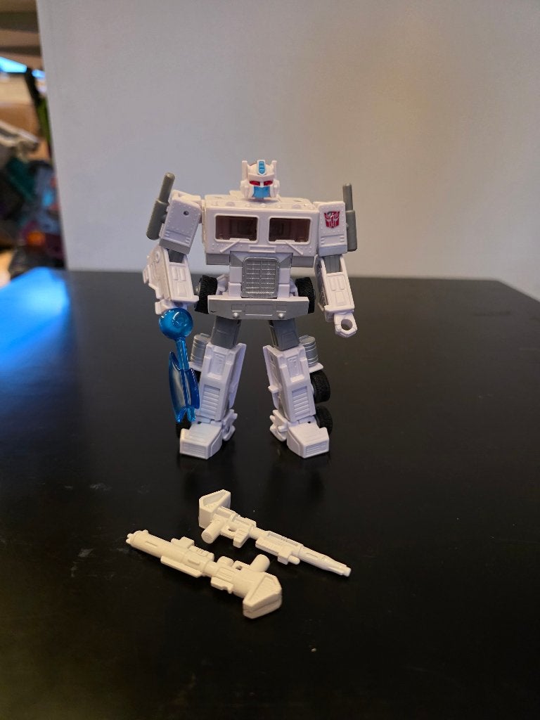 Transformers generations ultra magnus, Verzamelen, Overige generaties, Ophalen of Verzenden, Zo goed als nieuw
