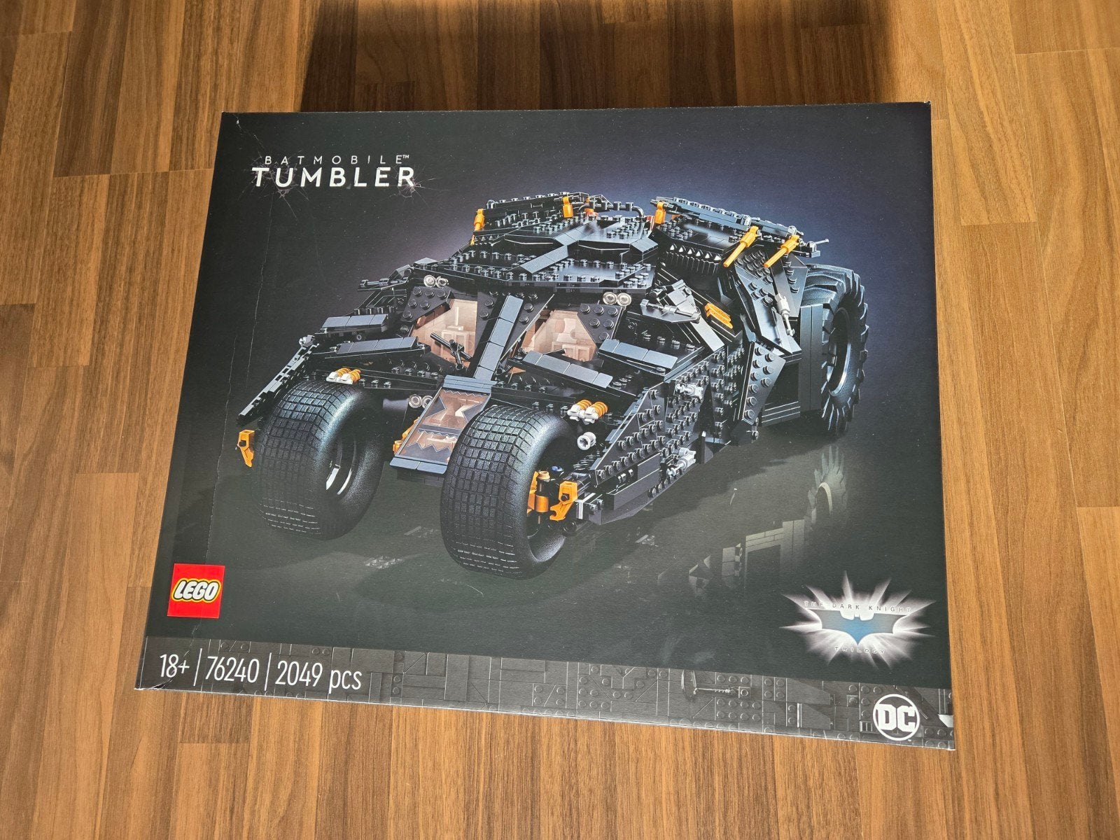 LEGO Batmobile Tumbler 76240 - Nieuw in doos!, Ophalen of Verzenden, Nieuw