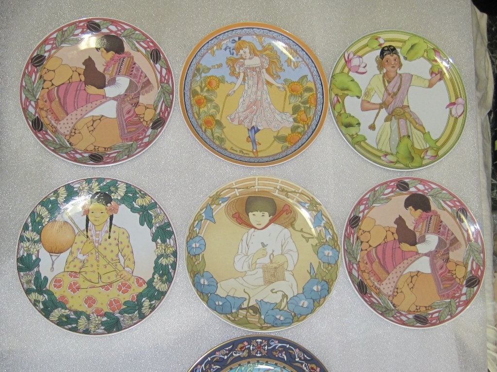 Verzamelbare porseleinen wandborden Kinderen van de Wereld 7, Antiek en Kunst, Ophalen