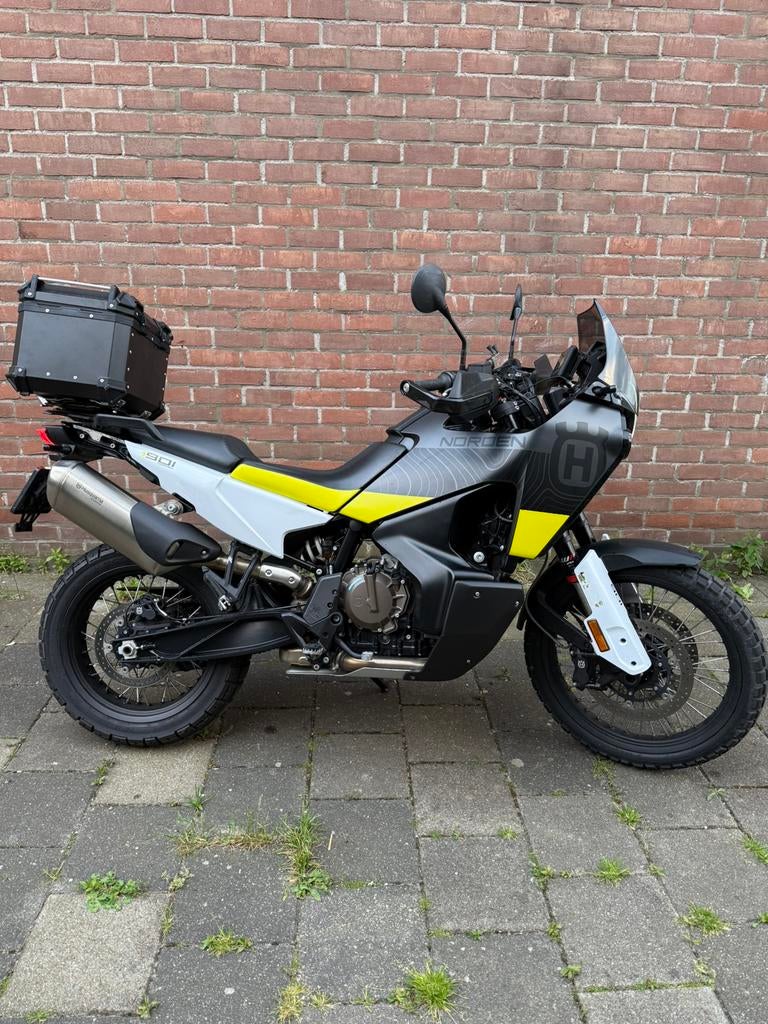 HUSQVARNA NORDEN 901 (bj 2024), Handvatverwarming, 2 cilinders, Gebruikt, 900 cc