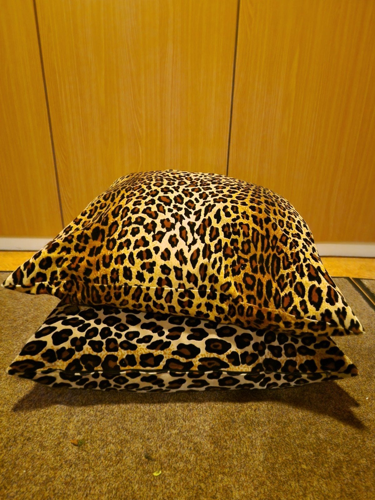 dierenkussens panter en jaguarprint., Ophalen, Gebruikt, Vierkant, Loungekussen