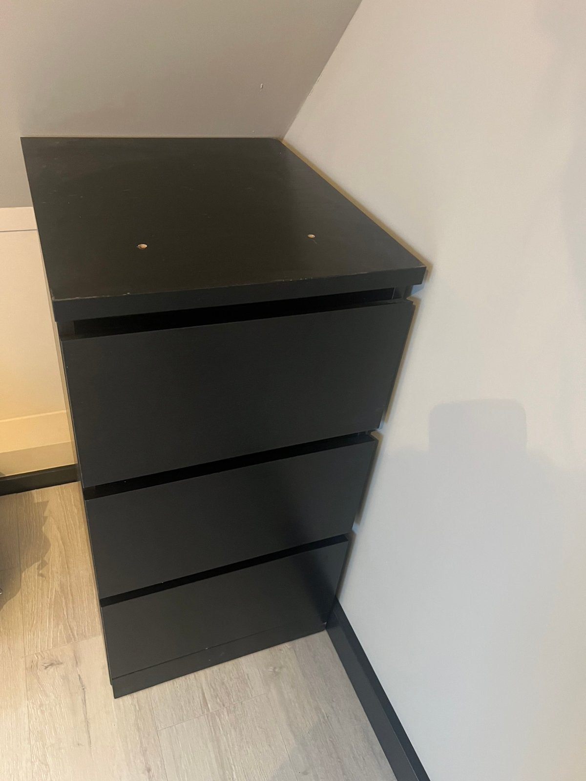 IKEA MALM ladekast zwartbruin 3 lades, Huis en Inrichting, Kasten | Ladekasten, Ophalen, Gebruikt, Eikenhout, 50 tot 100 cm