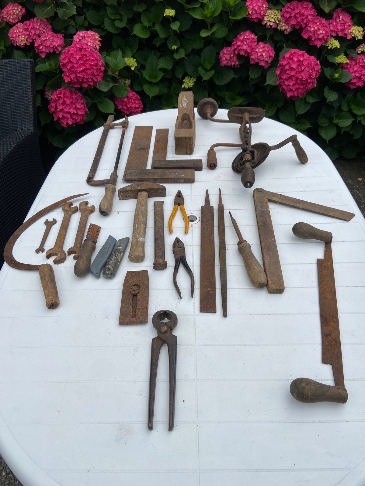Verzameling oud handgereedschap, Ophalen, Zo goed als nieuw