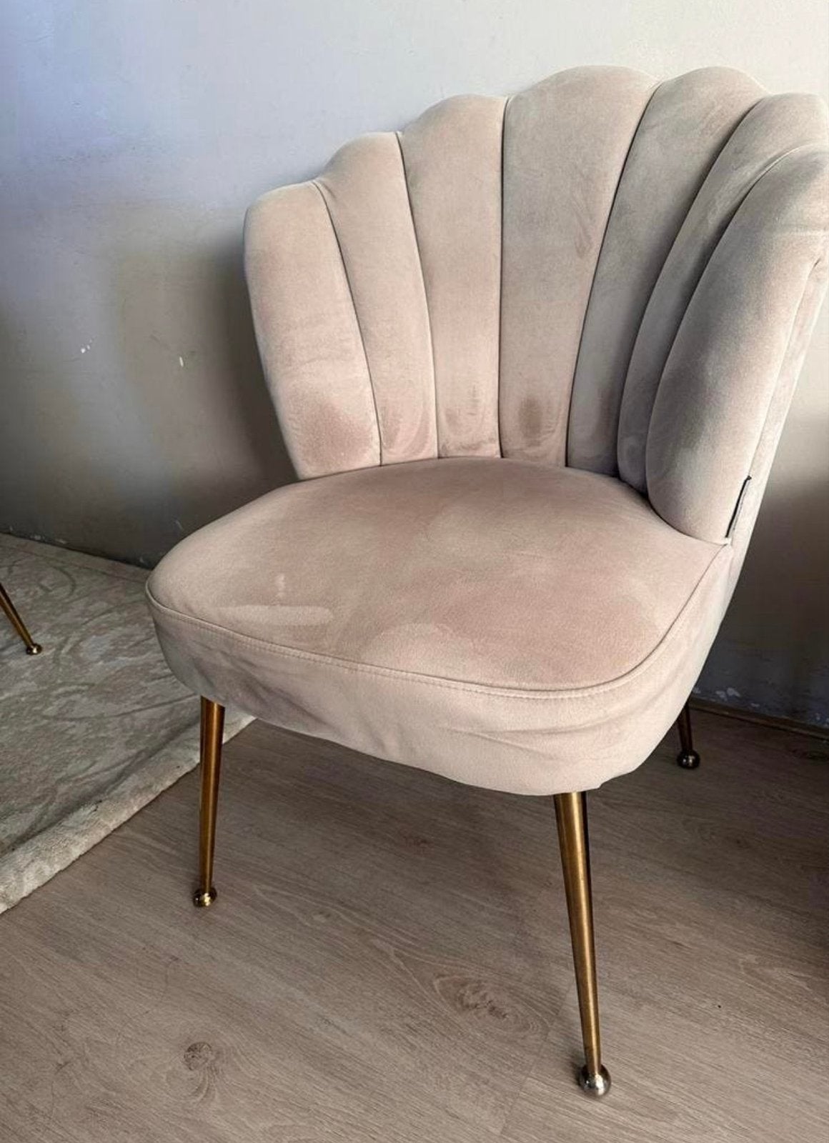 Richmond Eetkamerstoel Pippa Khaki Velvet Beige Schelpstoel, Huis en Inrichting, Ophalen, Gebruikt, Overige kleuren, Drie