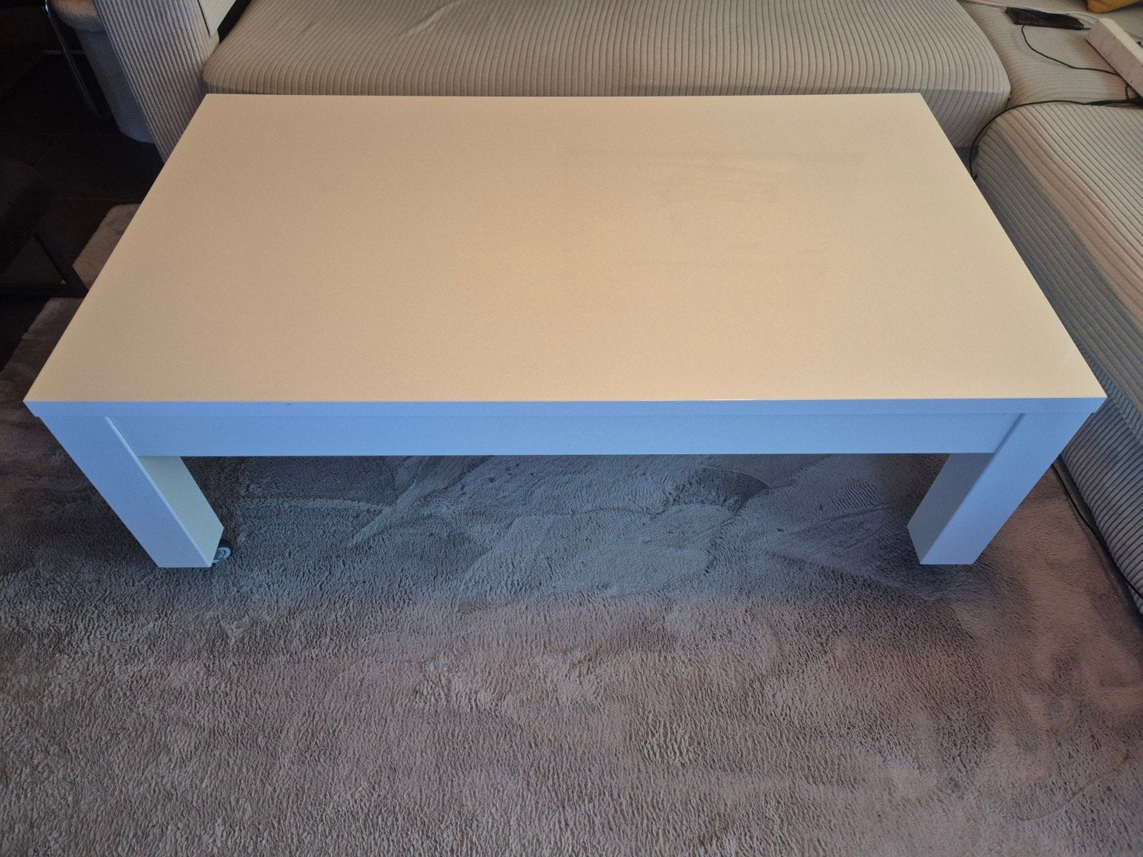 Hoogglans wit Salontafel met wieltjes, 100 tot 150 cm, Minder dan 50 cm, Rechthoekig, 50 tot 100 cm