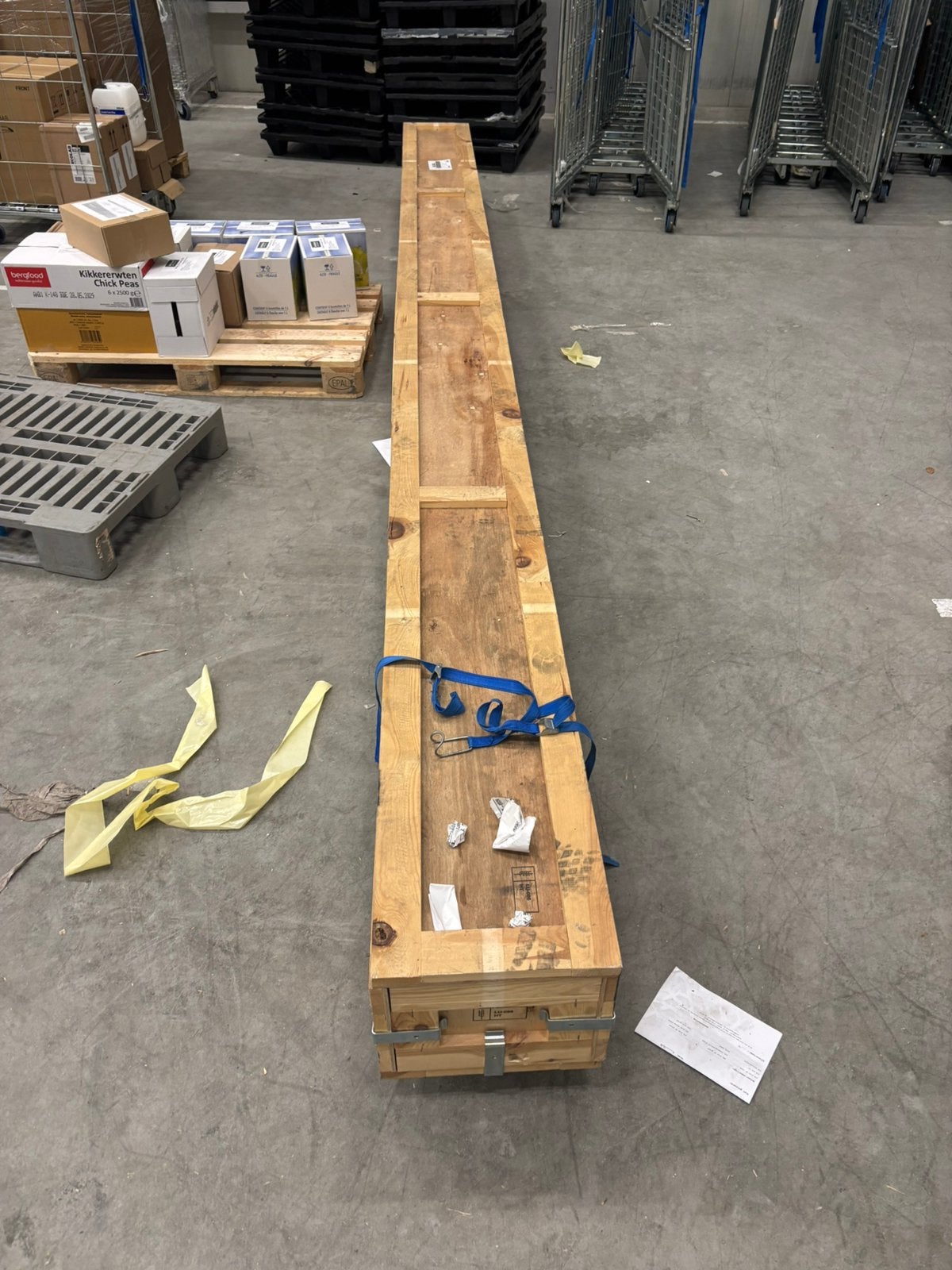 Houten kist en planken, Ophalen, Zo goed als nieuw, 250 tot 300 cm, Overige houtsoorten