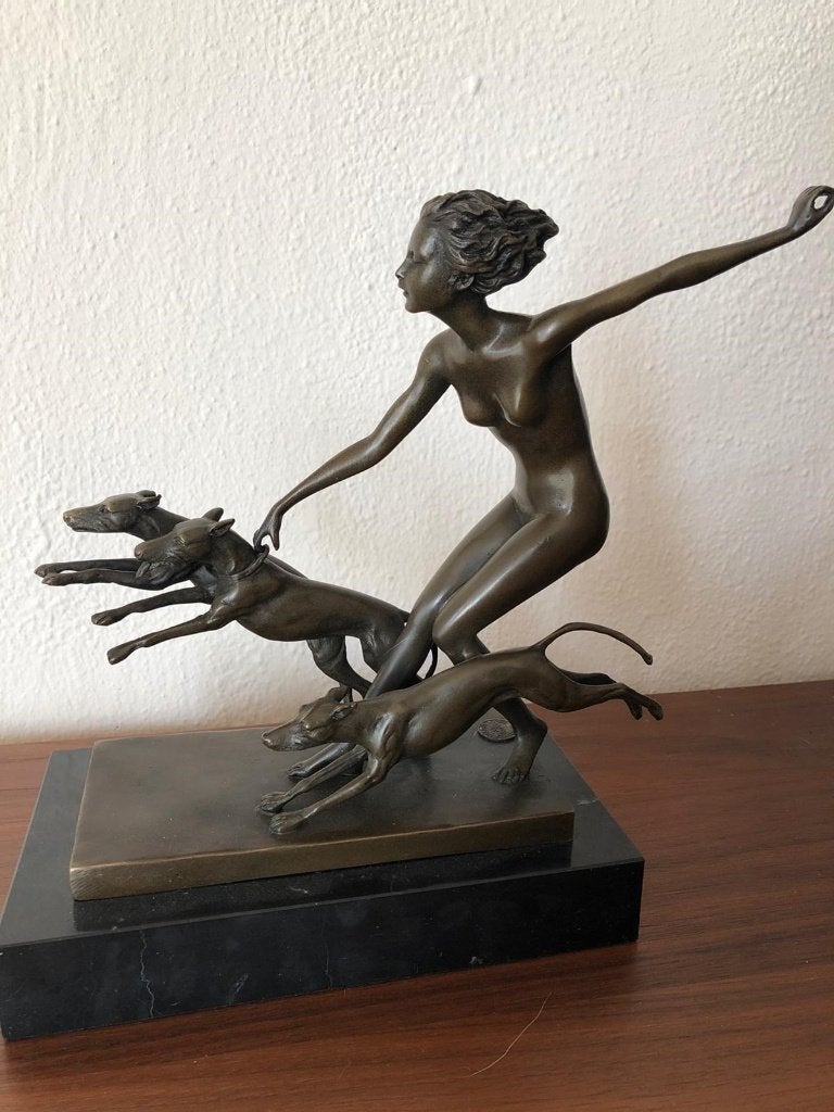 bronzen vrouw met 3 windhonden whippet greyhound honden, Ophalen of Verzenden
