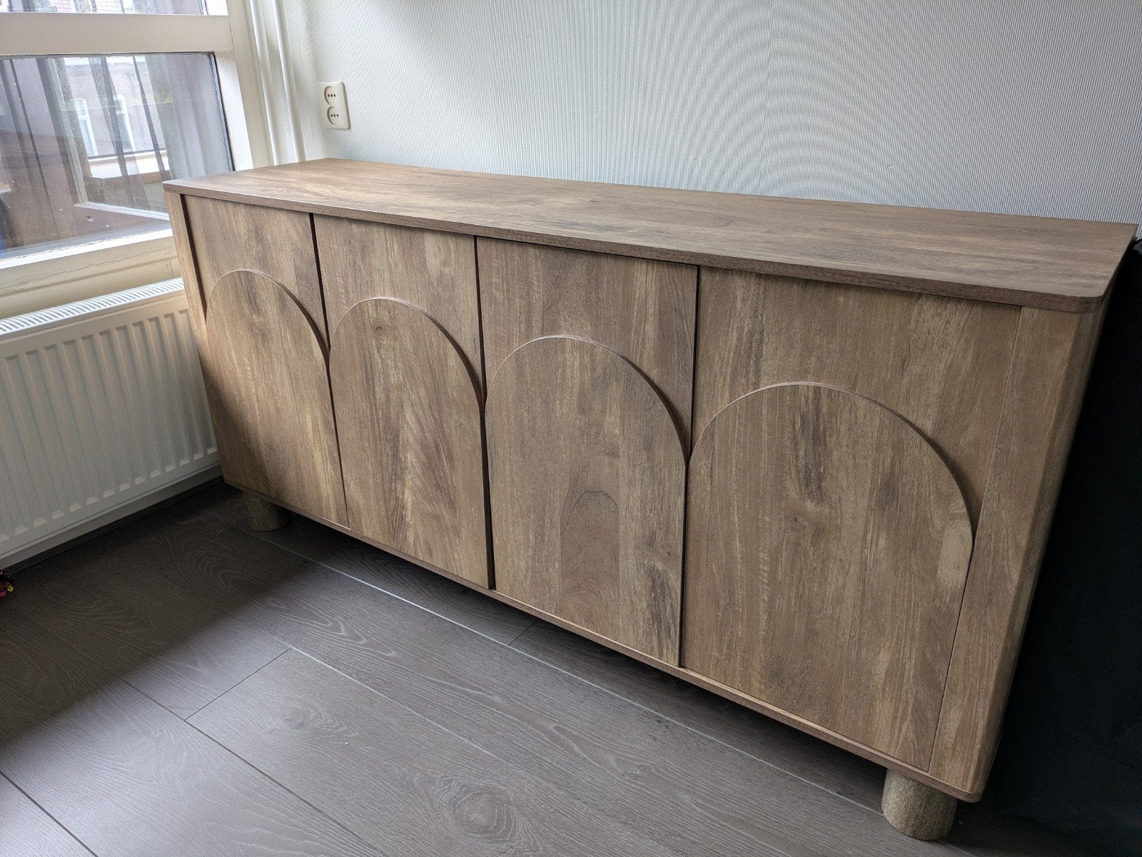 Sweeek dressoir 150cm, Ophalen, Zo goed als nieuw, 25 tot 50 cm