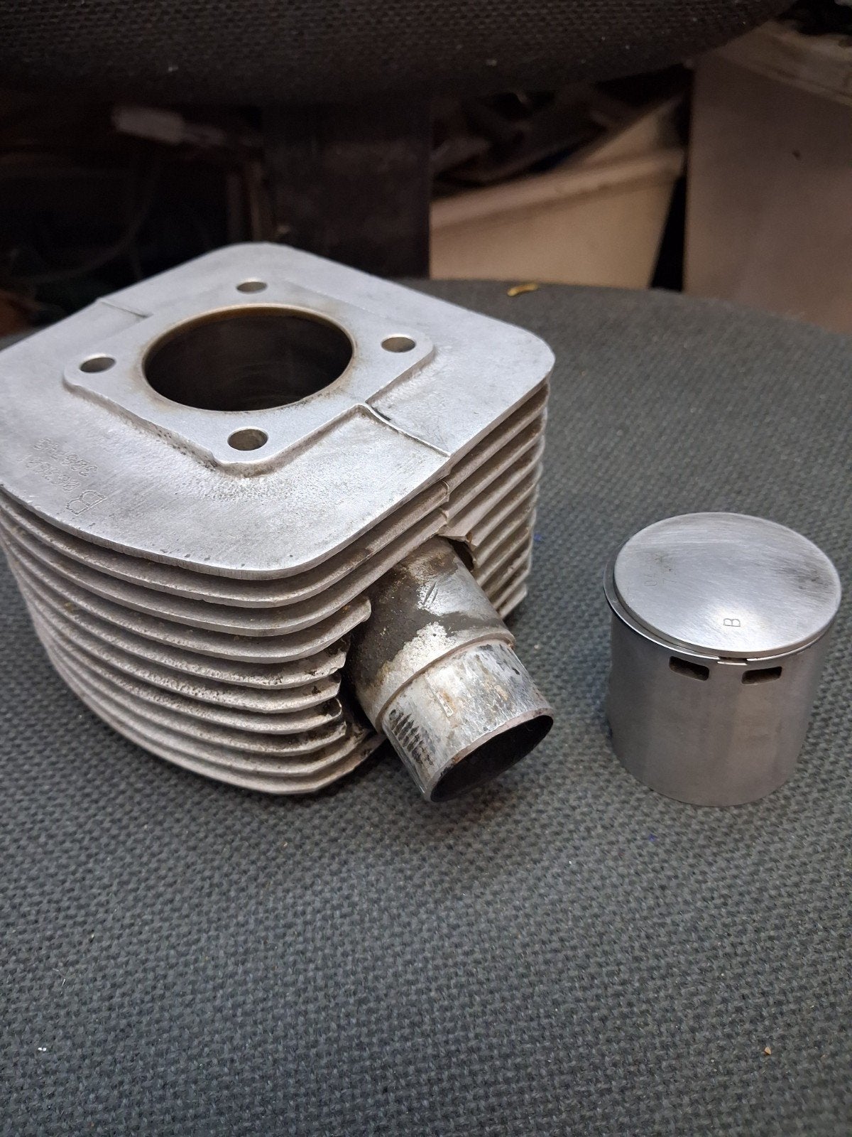 Geforceerde 70cc Athena inclusief zuiger., Ophalen of Verzenden, Gebruikt, Cilinder