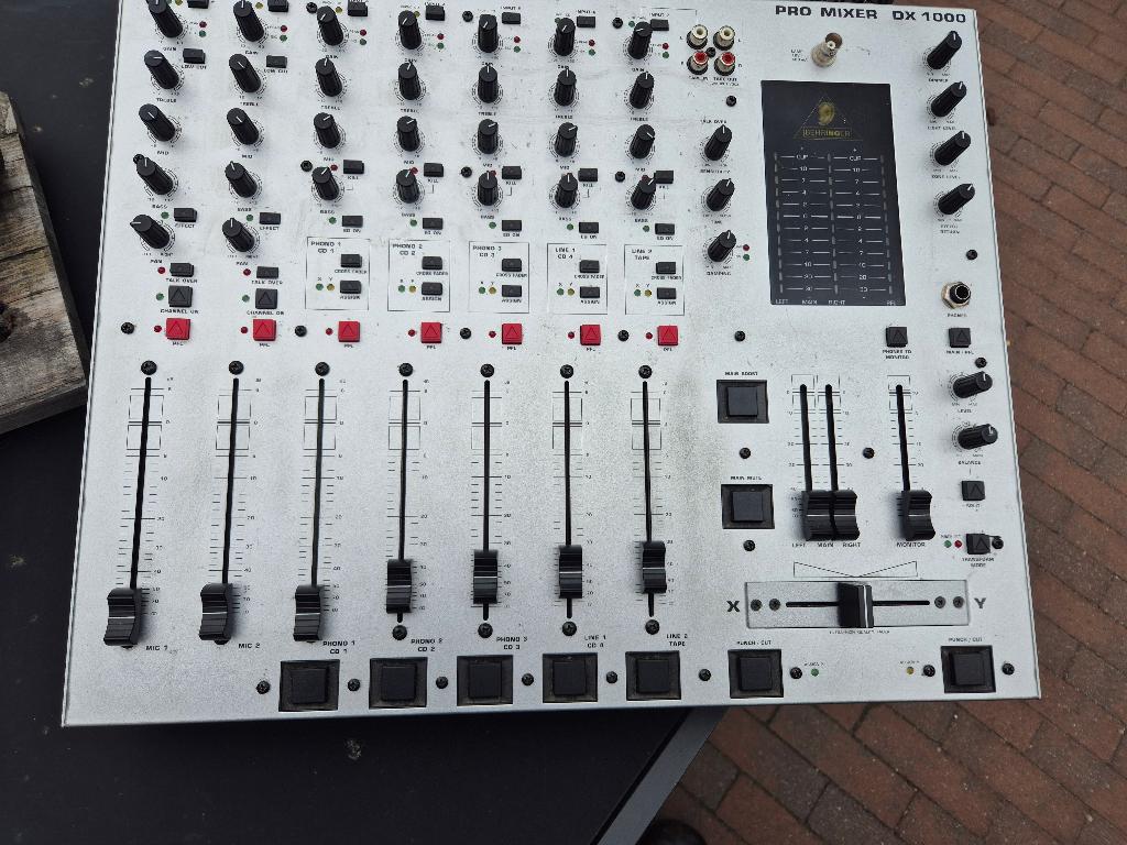 Behringer 1000 mengpaneel, Ophalen of Verzenden, Zo goed als nieuw, 5 tot 10 kanalen, Microfooningang