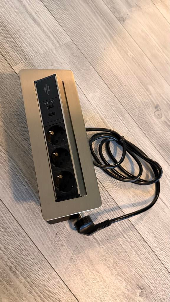 Inbouw Tafel Stopcontact met USB Oplader, Ophalen, Gebruikt, Stopcontact