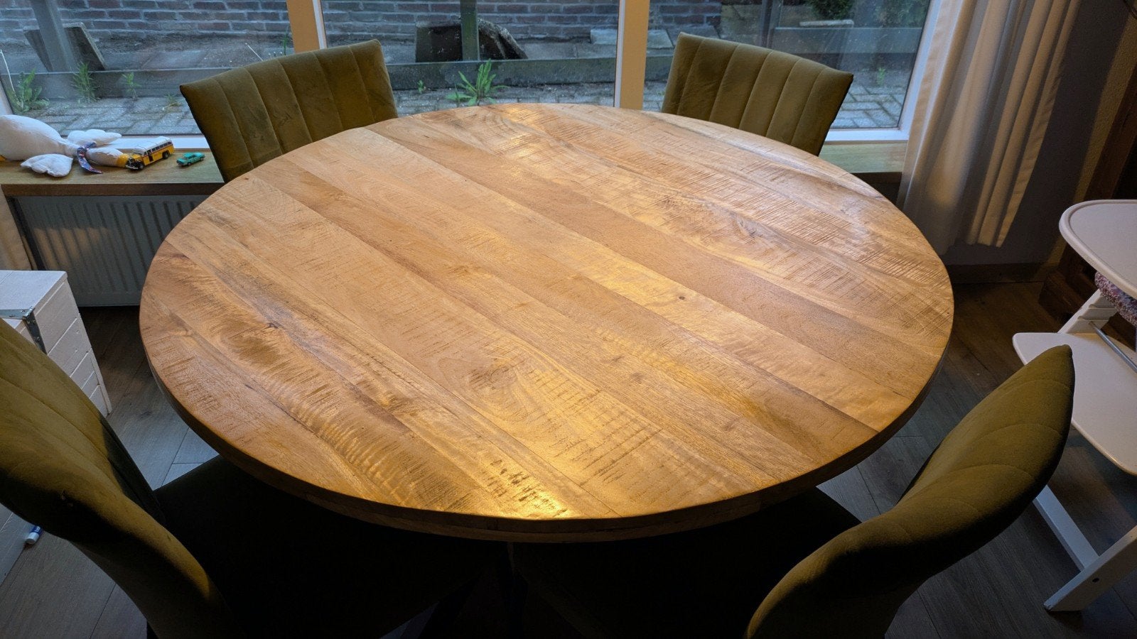 Mango houten eettafel ø130, Huis en Inrichting, Tafels | Eettafels, Rond, Zo goed als nieuw, Ophalen, Overige houtsoorten