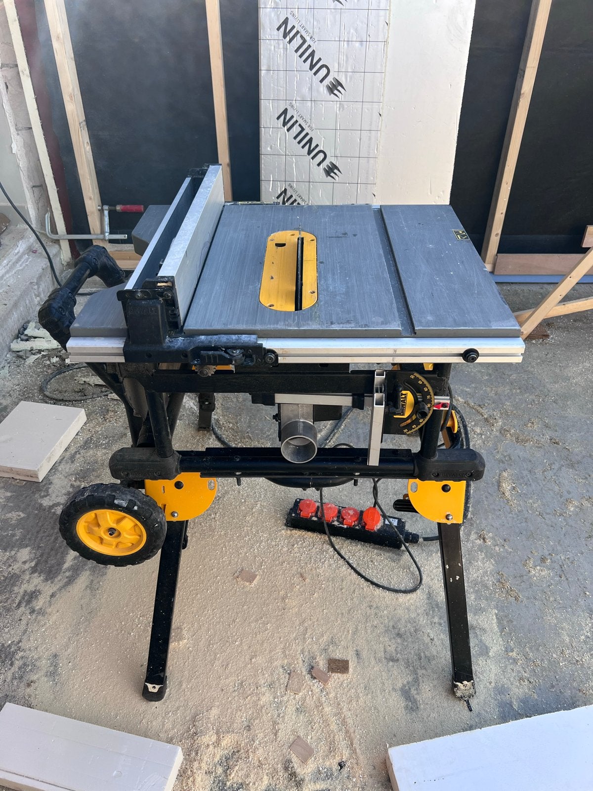 DeWalt DWE7492-QS Tafelzaag - 2000W, 250mm blad, Doe-het-zelf en Verbouw, Ophalen, Gebruikt, Cirkelzaag, 70 mm of meer