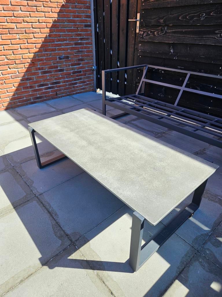 Salon buitentafel. Betonlook., Tuin en Terras, Ophalen, Zo goed als nieuw, Rechthoekig, Aluminium
