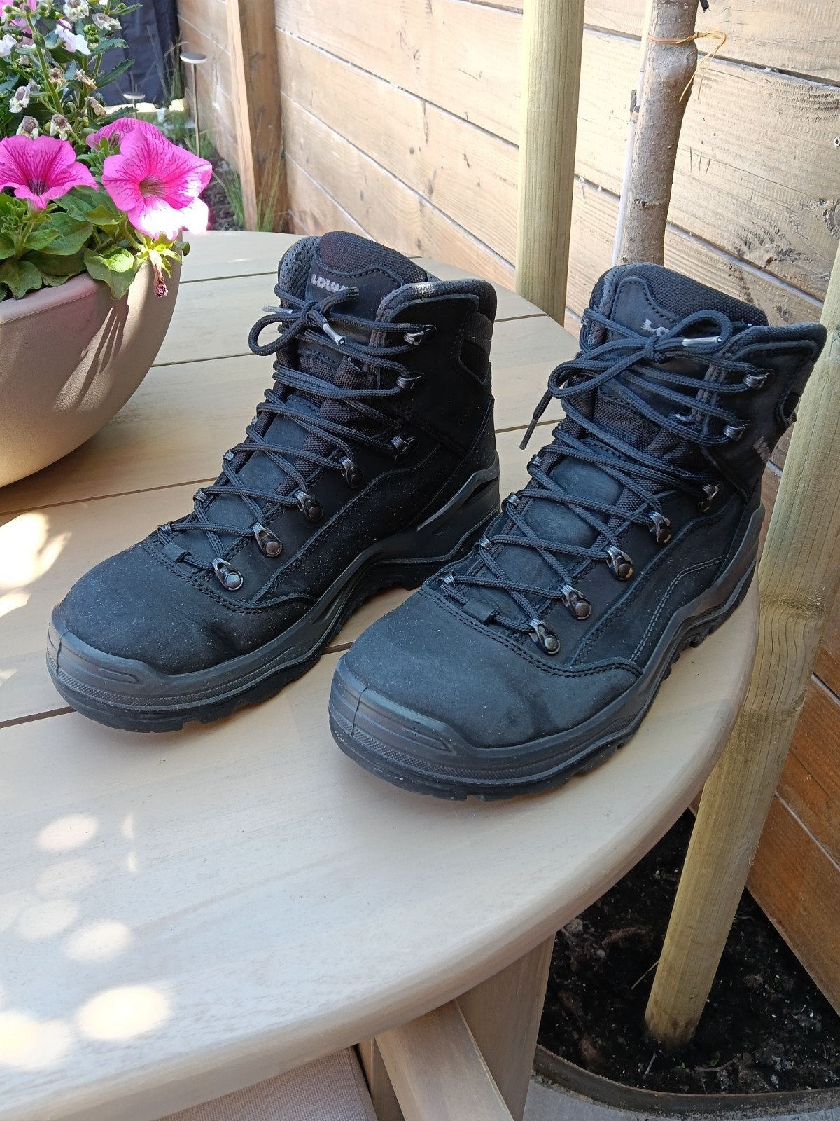 LOWA Renegade safety schoen (Gore Tex) mt 42, Ophalen, Zo goed als nieuw, Schoenen