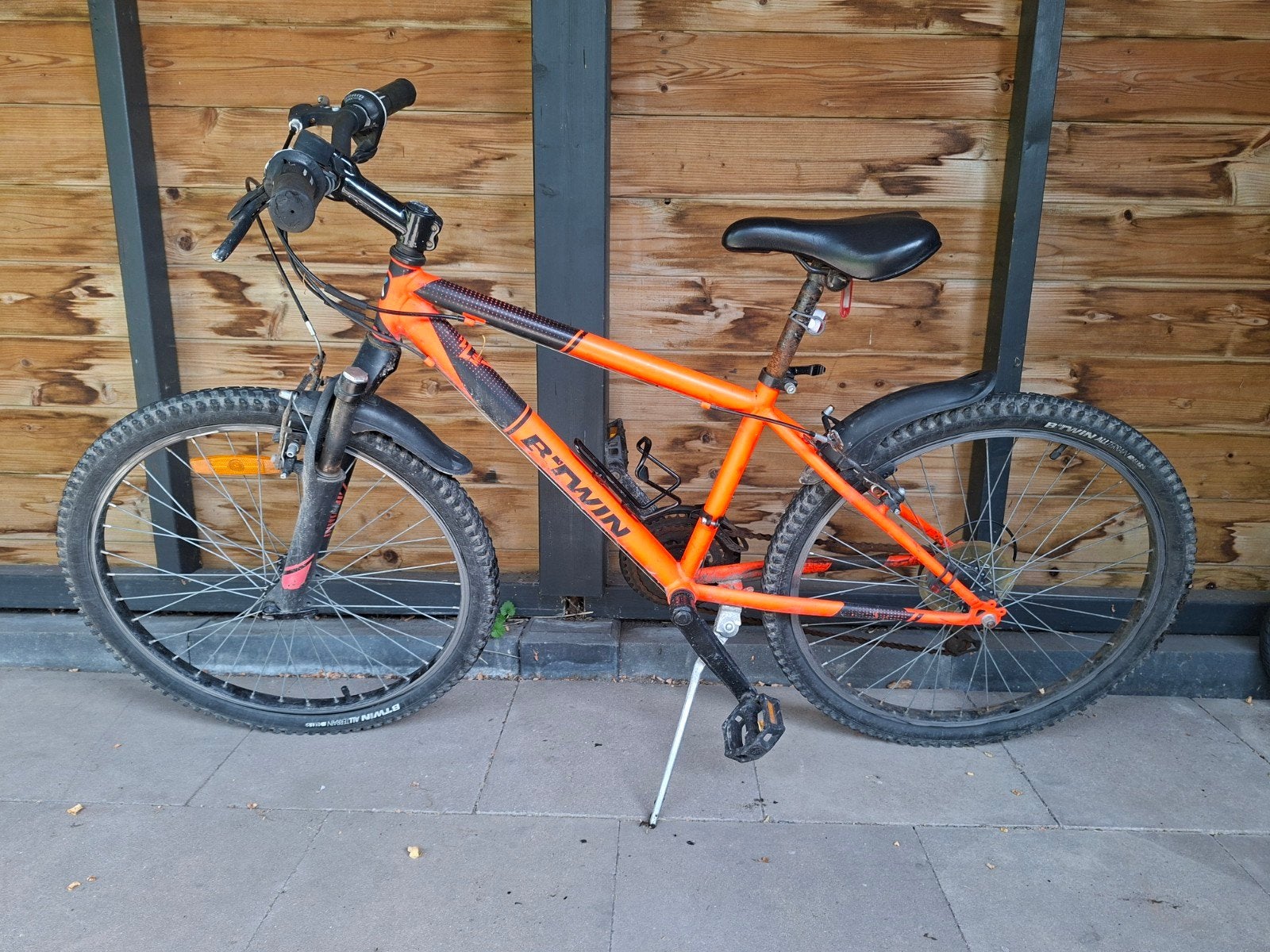 Oranje Btwin Mountainbike 24 inch